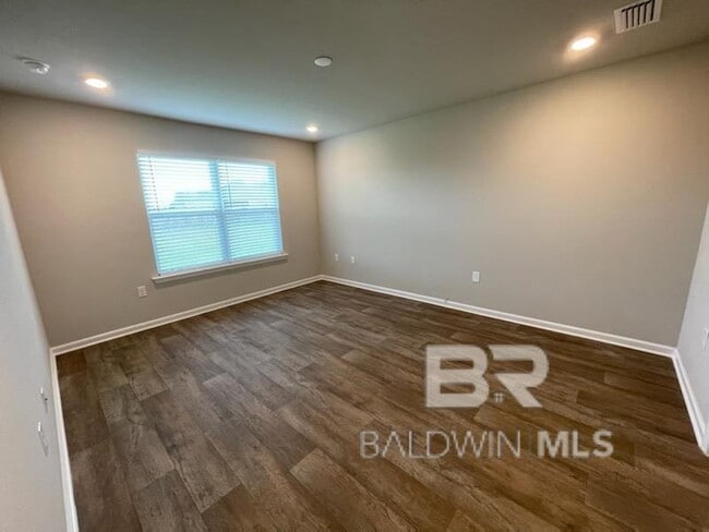 Foto del edificio - 23234 Shadowridge Dr