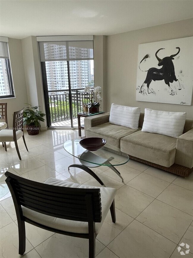 Building Photo - 540 Brickell Key Dr