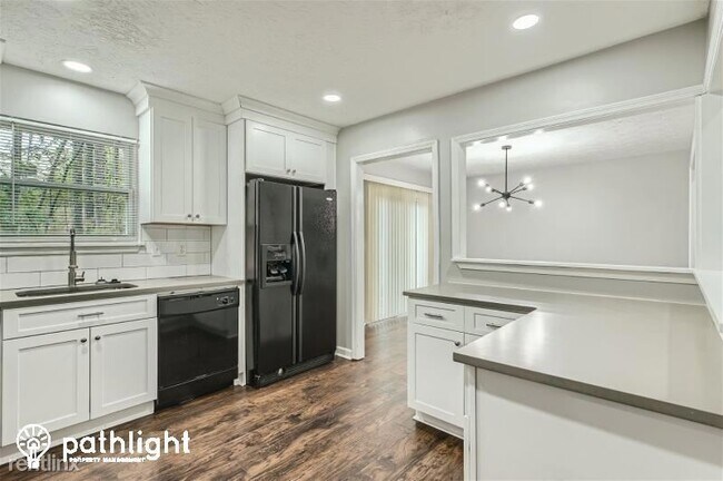 Building Photo - 3 br, 2 bath House - 9439 Cedar Creek Plac...