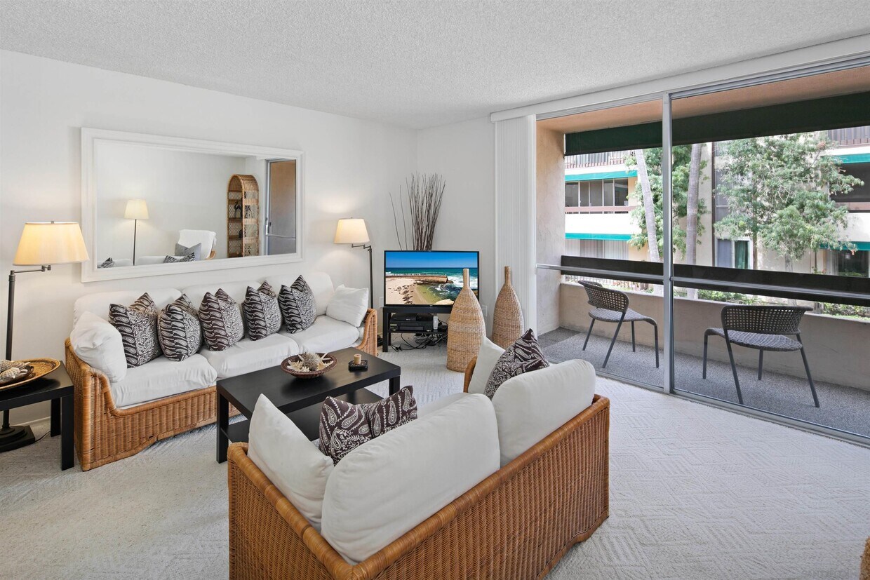 6455 La Jolla Blvd Unit 223, San Diego, CA 92037 Condo for Rent in