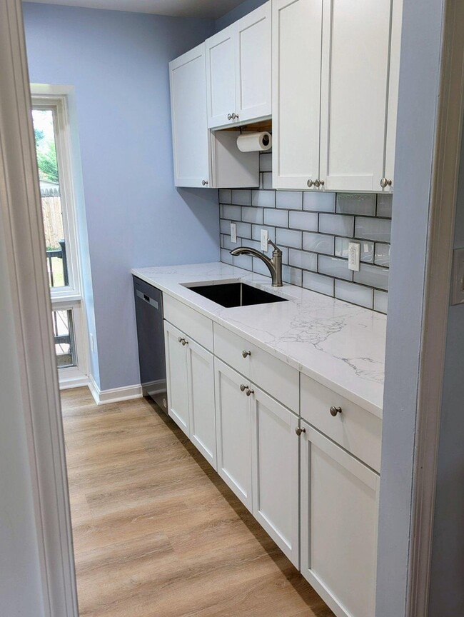 Building Photo - 4507 Weyburn Dr