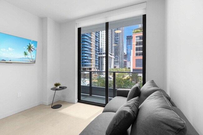 Foto del edificio - 501 NE 1st Ave