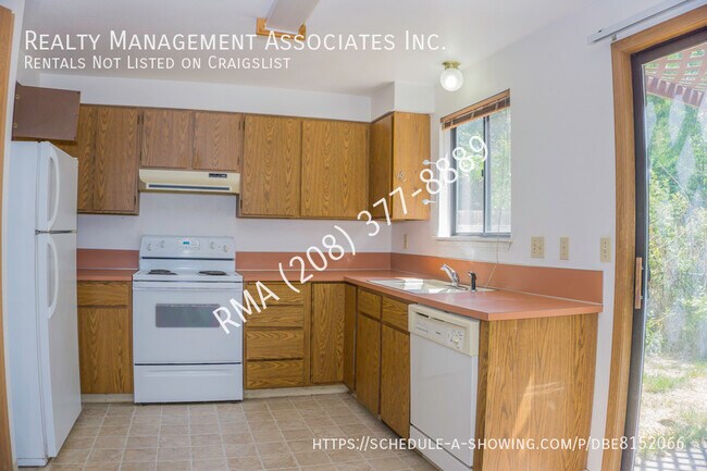 Building Photo - 4319 Rose Hill Ct