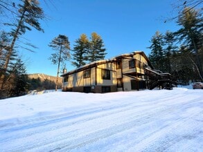 Building Photo - 65 Bear Puddin Ln