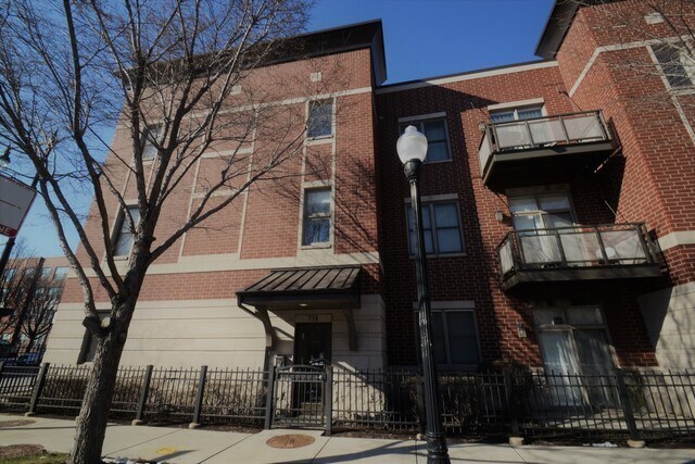 Primary Photo - 758 W 14th St