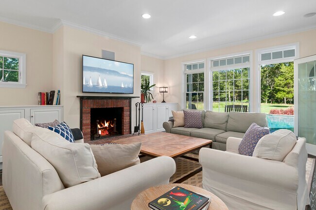 Foto del edificio - 100 Greenleaf Ln