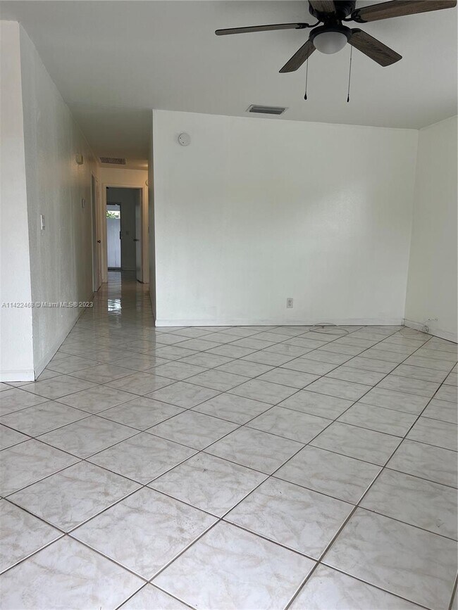 Building Photo - 220-224 NW 57th St