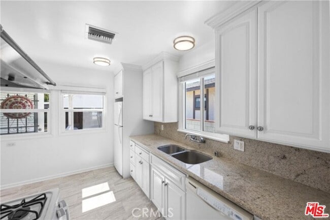 Foto del edificio - 1021 N Frederic St