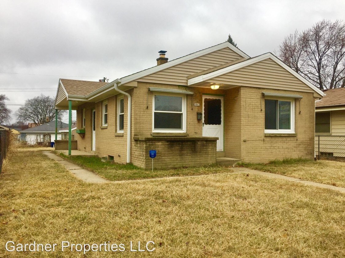 Primary Photo - 5843 N 74th St