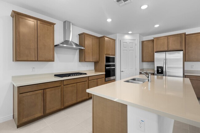 Foto del edificio - 14832 W Honeysuckle Dr