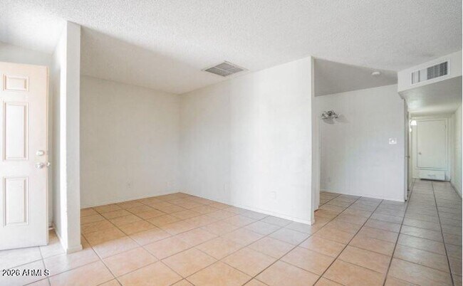 Foto del edificio - 511 N Brown Ave