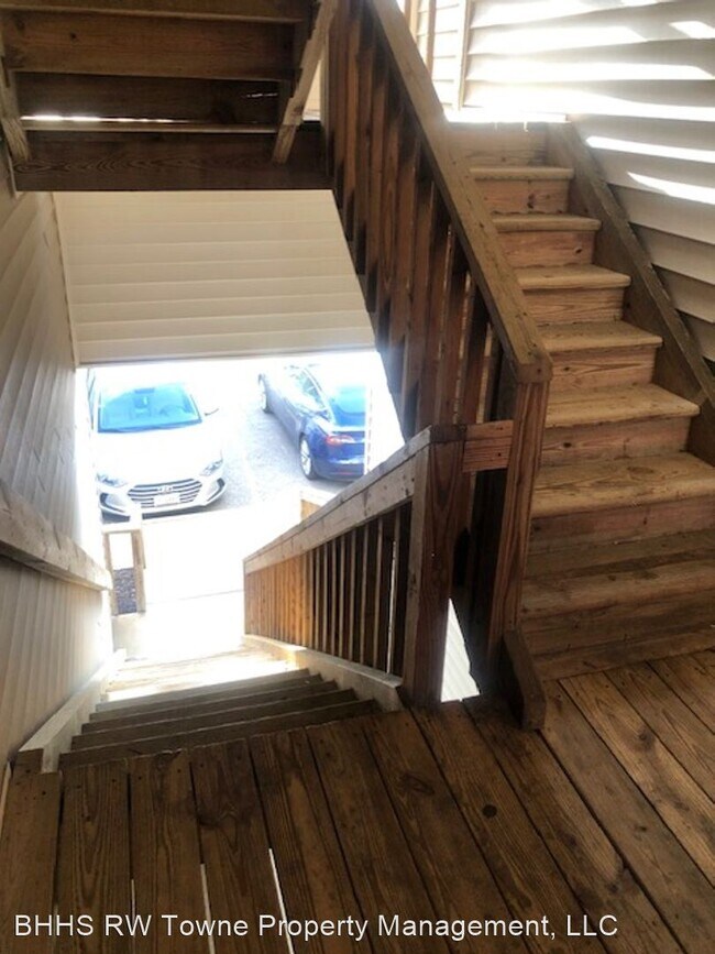 Foto del edificio - 2 br, 2 bath House - 1805 Chantilly Ct #103