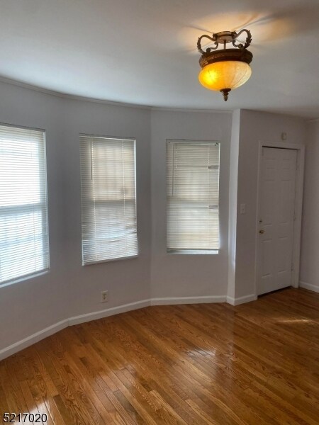 Building Photo - 348 S 20th St