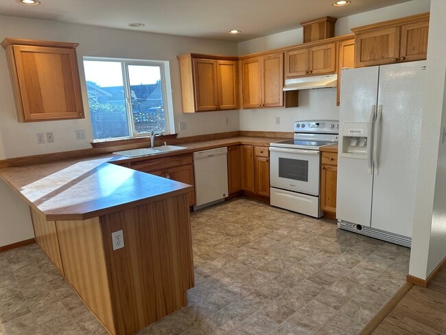 Building Photo - 4831 Starfish Ln