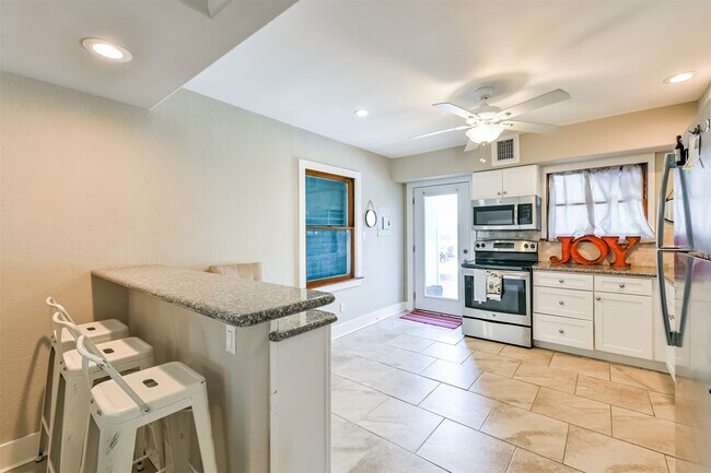 Foto del edificio - 818 11th St