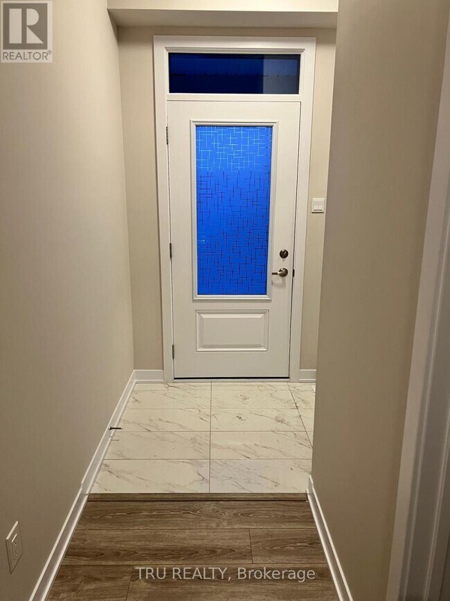 Photo du bâtiment - 887 Andesite Ter