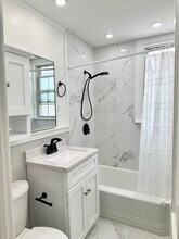 Bathroom - 514 Walnut Ave