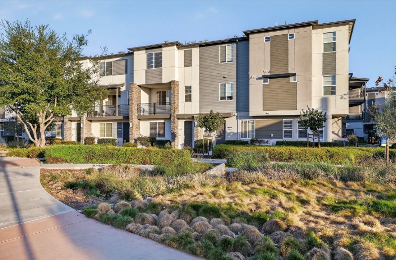 Photo - 392 Line St (Hayward, CA)