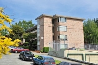 Building Photo - University Heights I Apartments - 1 bedroom