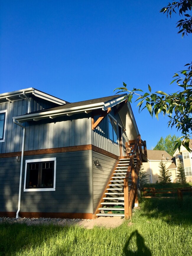 Foto del edificio - 56 Sawmill Cir