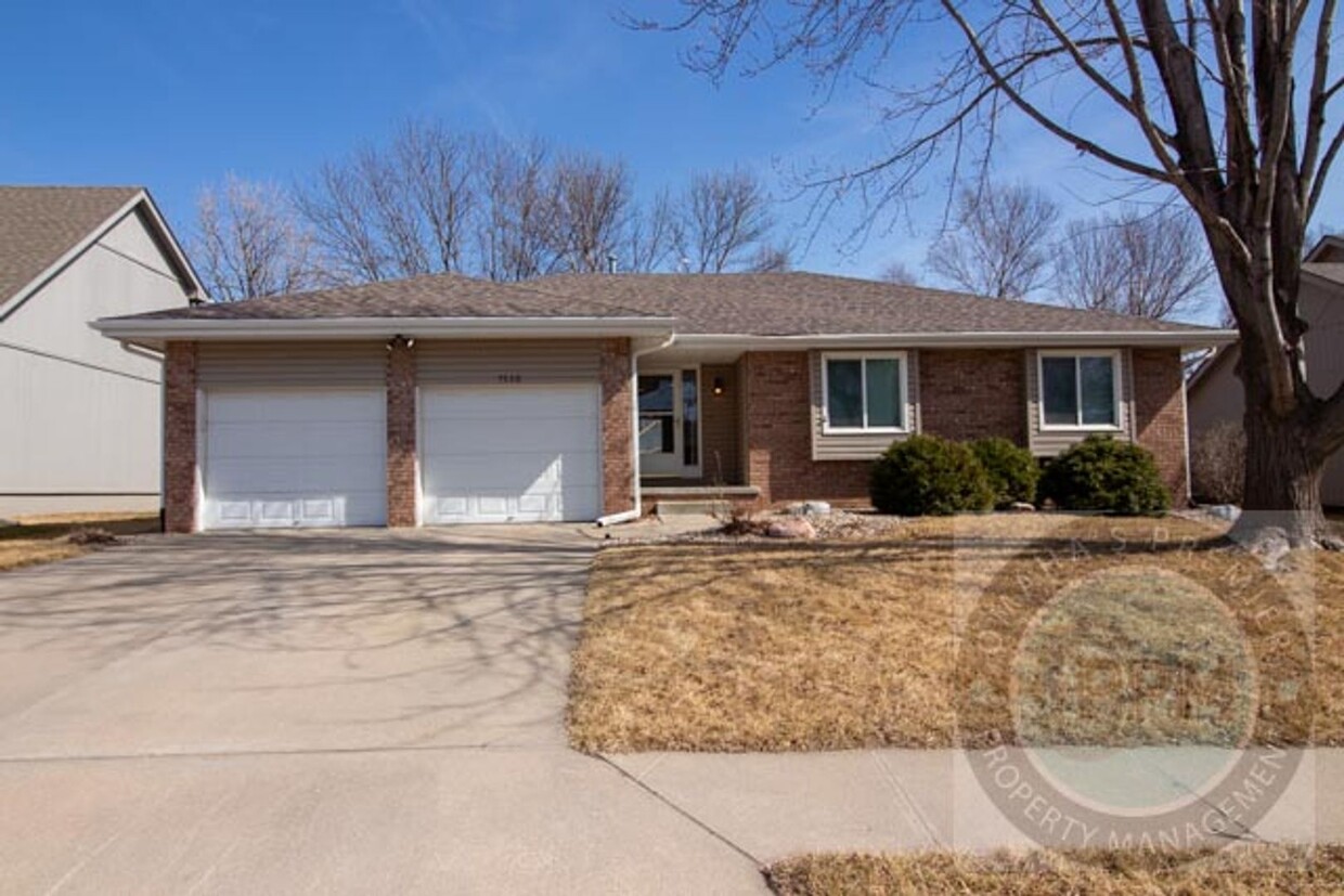 Foto principal - 4 Bed Ranch House in Millard School District