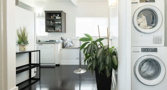 Foto del edificio - 2325 Kansas Ave