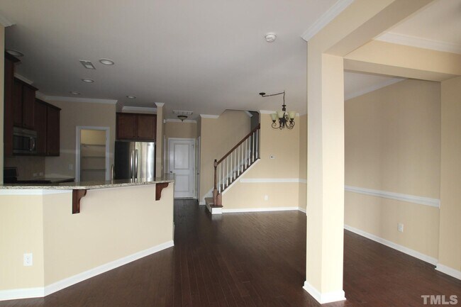 Building Photo - 1420 Alemany St