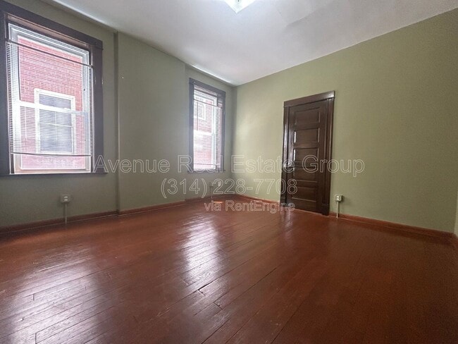 Building Photo - 4415 S Compton Ave