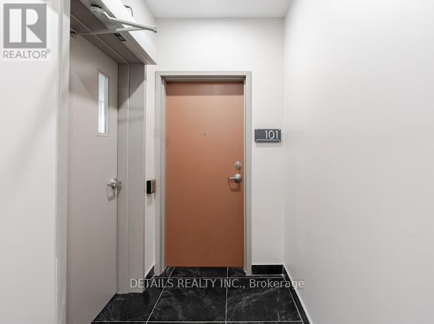 Building Photo - 659 Donat St