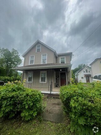 Building Photo - 31 Fowler St