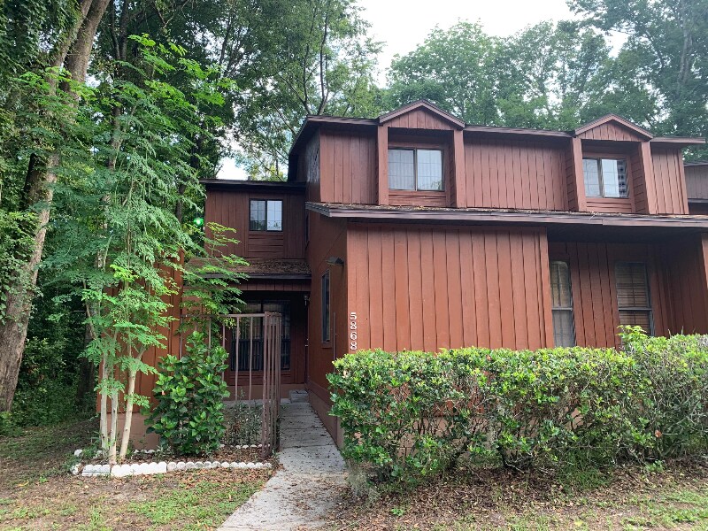 Primary Photo - 5868 SW 8th Pl