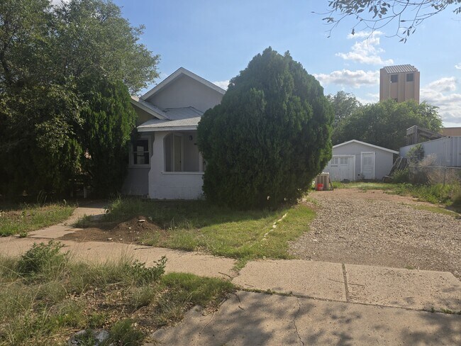 Foto del edificio - 312 S Avenue B