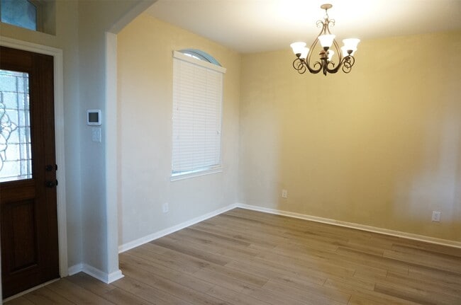 Building Photo - 6015 Mystic Berry Dr