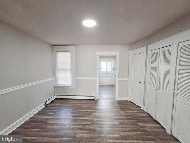 Foto del edificio - 4020 Howland St