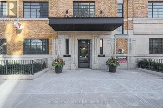 Building Photo - 505 Richmond St W
