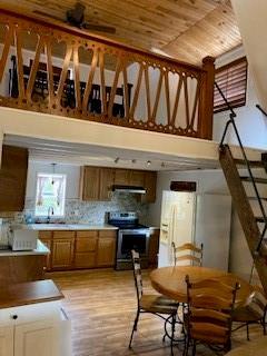 Building Photo - 661 Private Rd 7422