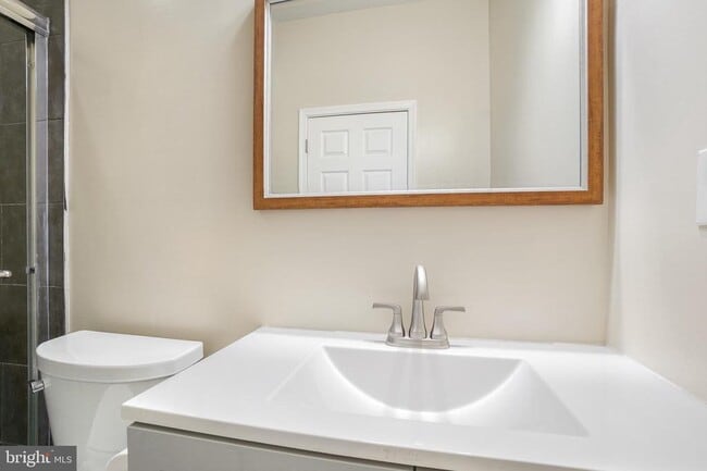 Foto del edificio - 1339 W Lafayette Ave