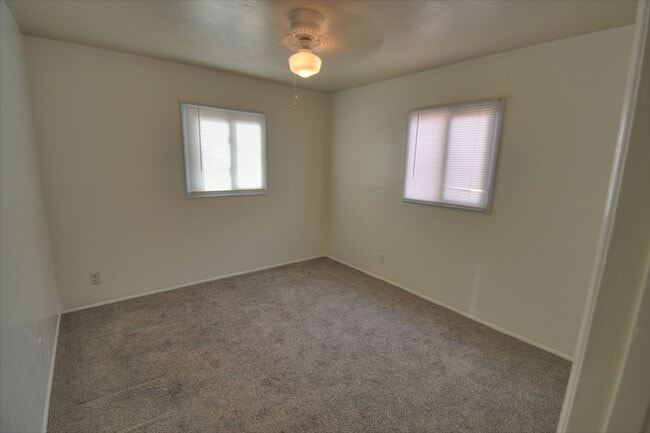 Foto del edificio - NE Heights 3 Bedroom Home Available----- NOW