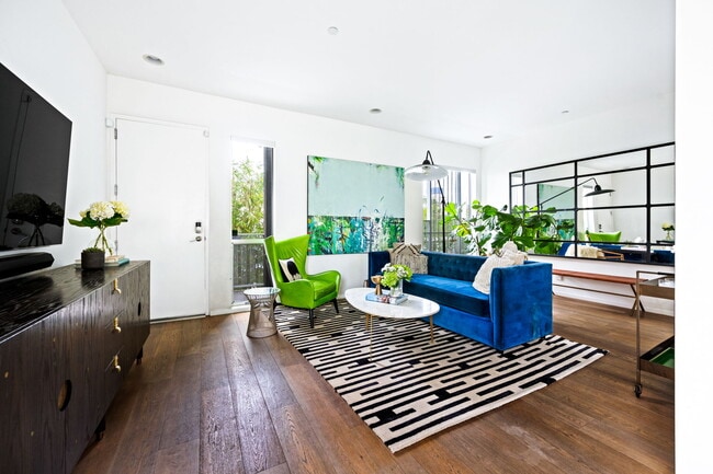 Living Room - 749 S Cloverdale Ave