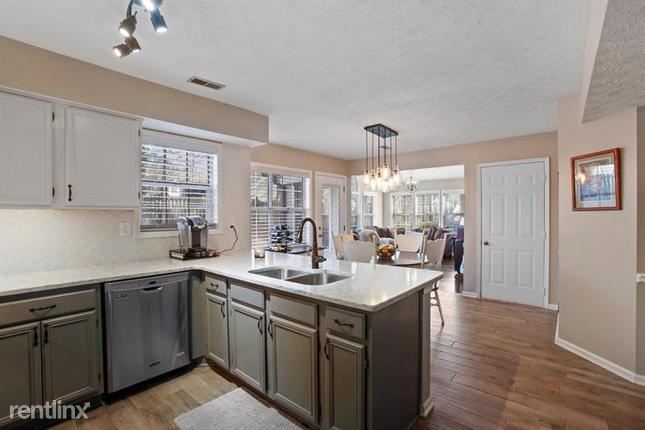 Building Photo - 4 br, 2 bath House - 142 Chadwick Drive