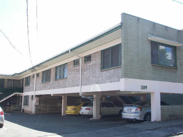 Primary Photo - 1109 Davenport St