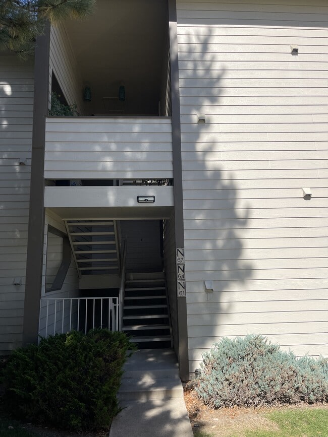 Building Photo - 3465 Lochwood Dr