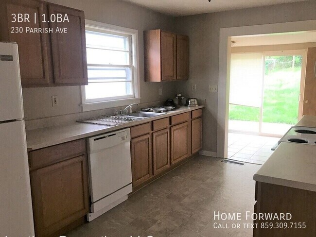 Foto del edificio - 230 Parrish Ave