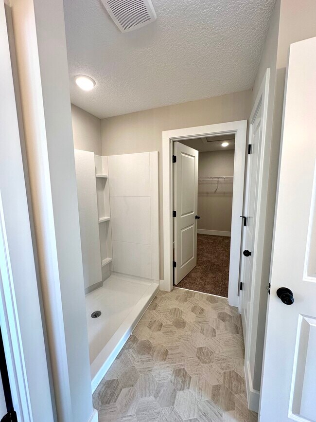 Foto del edificio - 3212 Song Sparrow Dr