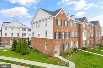 Building Photo - 42988 Atoka Manor Terrace