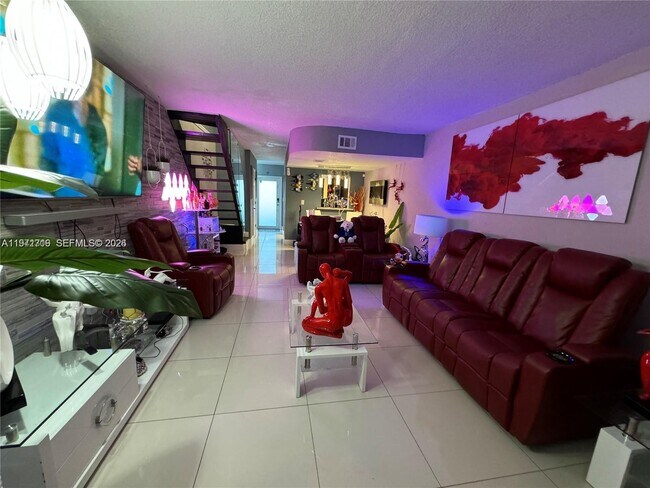 Foto del edificio - 3870 W 8th Ln