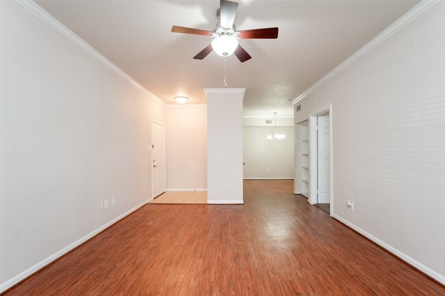 Foto del edificio - 2255 Braeswood Park Dr
