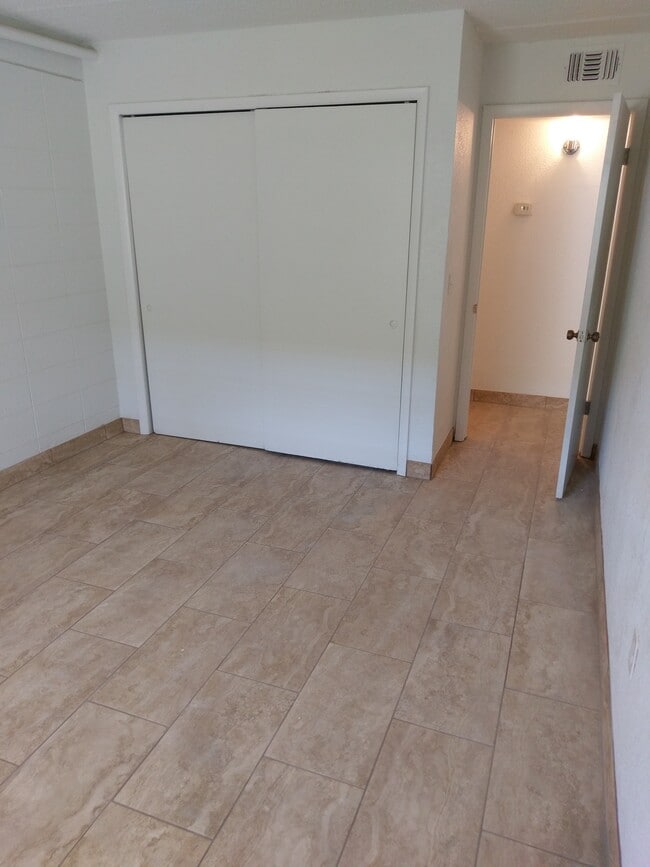 Building Photo - Monterey Palms Apartments