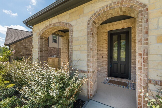 Foto del edificio - 231 Painters Ridge Ct