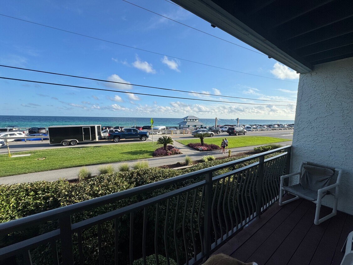 Foto principal - 11 Driftwood Rd